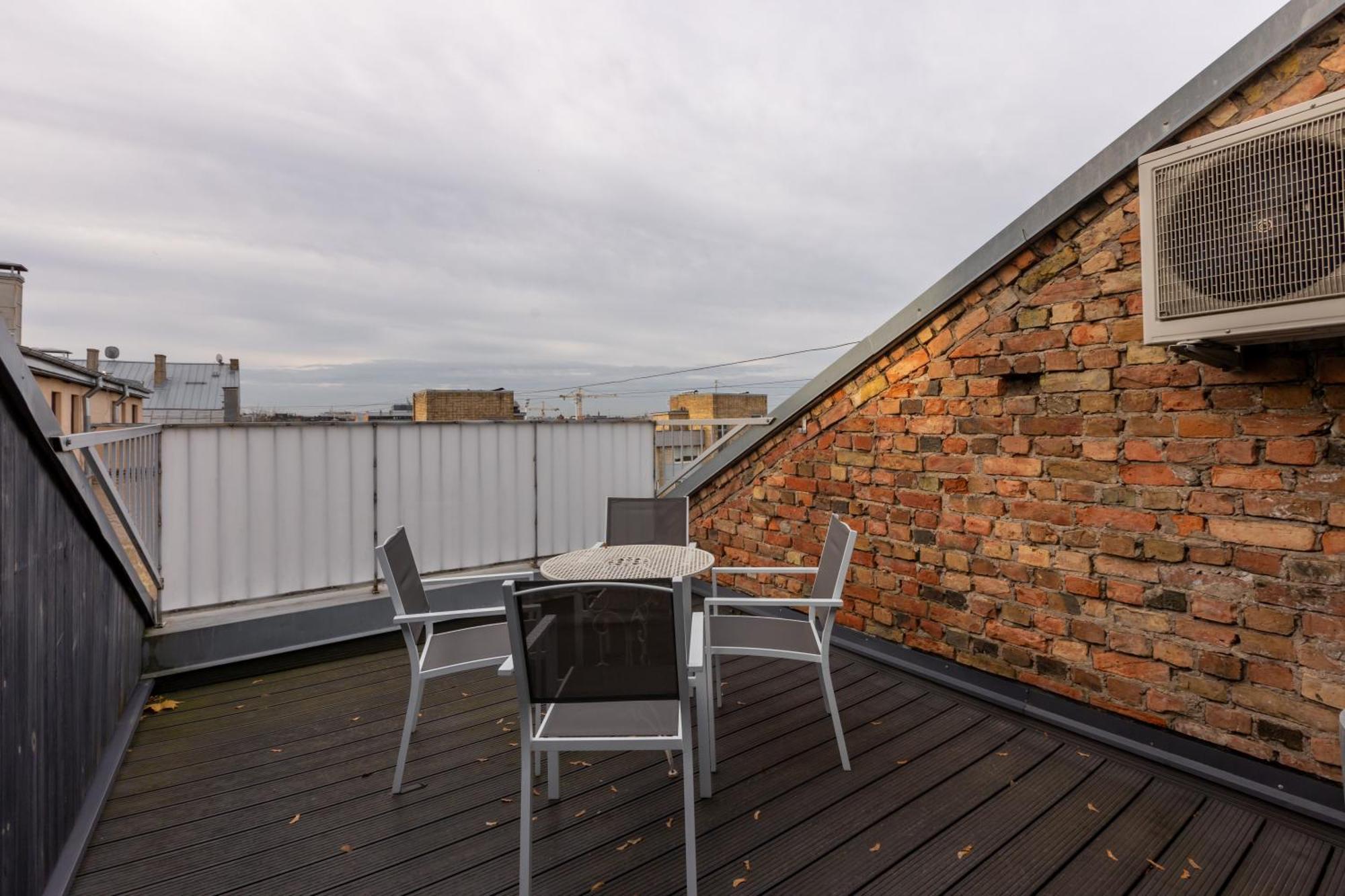 Penthouse Apartment With Terrace Riga Exterior foto